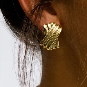 NEW Uncommon James Gold Bisou Statement Earrings